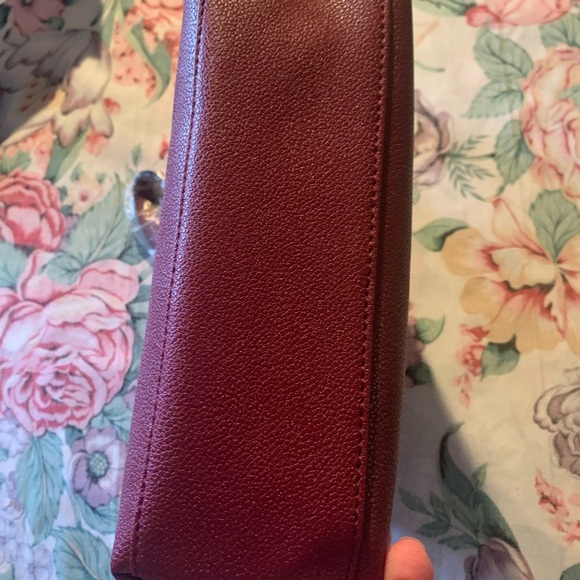 NWT Trina Women's Burgundy Crossbody Bag - Picture 2 of 8